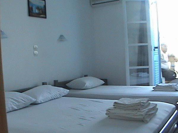 Polemis Studios & Apartments Agia Anna  Exteriör bild