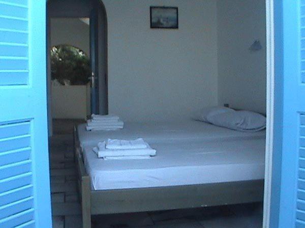 Polemis Studios & Apartments Agia Anna  Exteriör bild