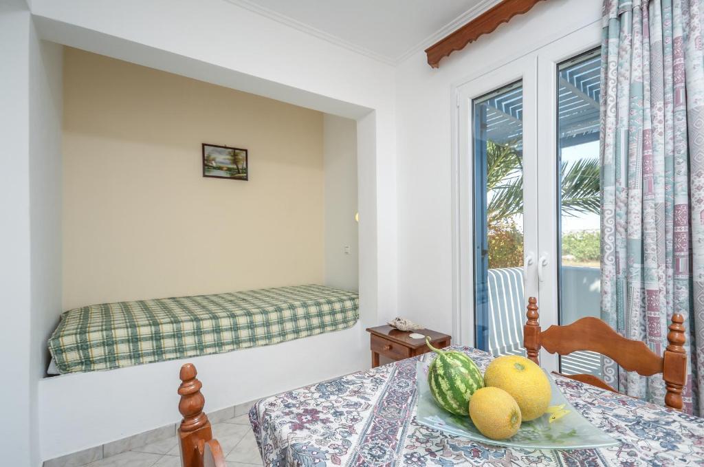 Polemis Studios & Apartments Agia Anna  Rum bild